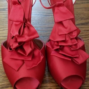 BLOWOUT SALE.....Red High Heels